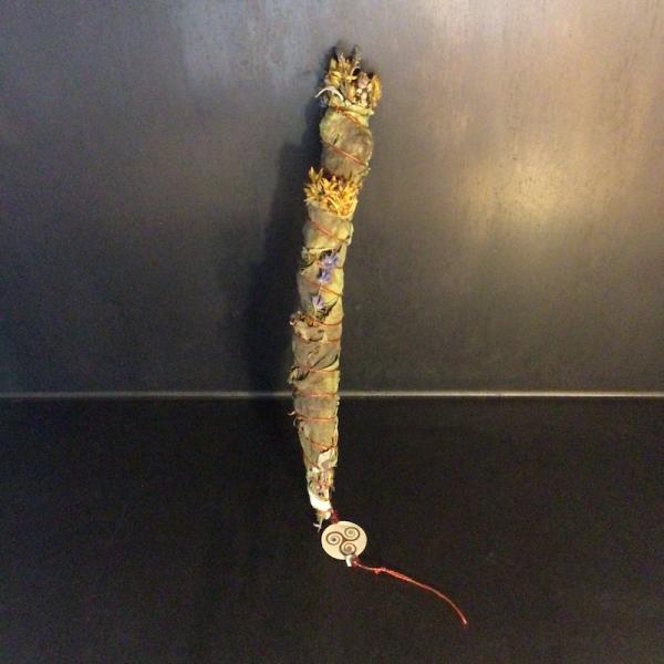 11 Kräuterbündel zu Litha